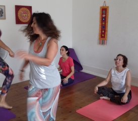6 Tage 50-Stunden Shakti Yoga Tanz Yogalehrer Ausbildung in Meco Beach, Sesimbra, Portugal - Photo 4