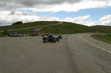 13 días de ruta guiada en motocicleta por Croacia, Montenegro, Albania y Bosnia y Herzegovina