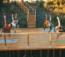 108-Daagse Surfkamp en Yoga Vakantie op een Droomlocatie in Aljezur, Algarve, Portugal - Photo 1