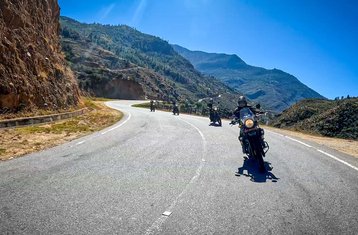 8 Tage Geführte Bhutan Motorradreise von Indien - The Ride to Happiness