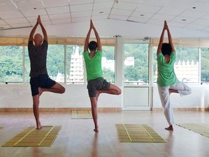 10 Days Yoga and Meditation Retreat in Rishikesh, India