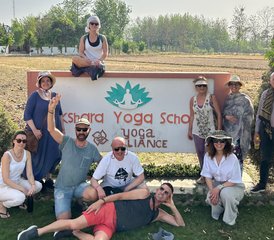 1124 jours en stage de certification de yoga hatha 200h dans la campagne indienne - Photo 1
