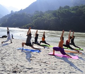 24 días de profesorado de yoga de 200 horas: transforma tu vida con el Himalaya auténtico en Rishikesh, India - Photo 3