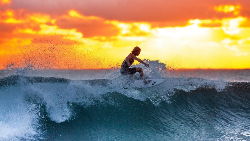 8 Day Surf Male' and Meemu Escape: Surf Cruising for Advanced Surfers in Maldives
