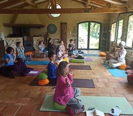 4 Tage Yoga, Vinyasa und Kundalini-Meditation Retreat in den Cevennen, Frankreich - Photo 2