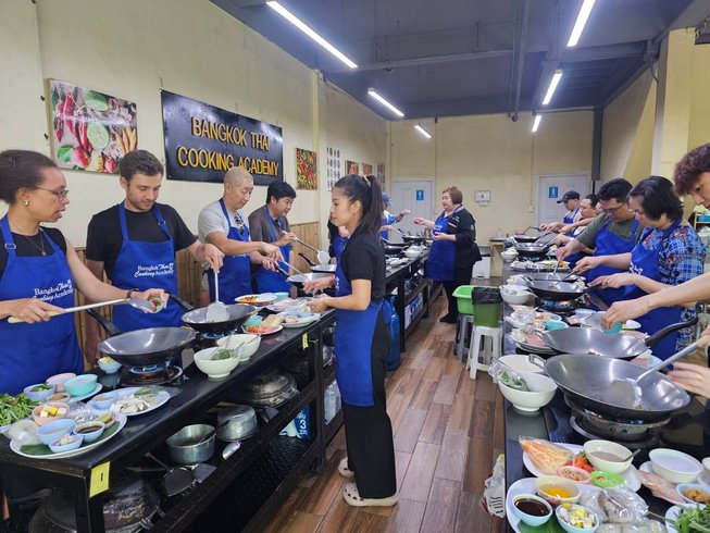 Half-Day Non-Residential Thai Cooking Experience with A Market Tour in ...