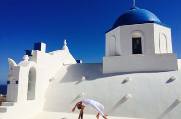 8-Daagse Zonnige Yogavakantie met Wandelen op Santorini, Griekenland
