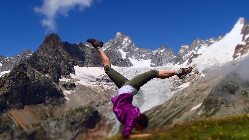 3 Day Weekend in The French Alps Yoga and Hiking Holiday in Bellevaux, Auvergne-Rhône-Alpes