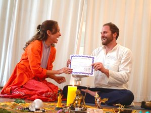 26 jours-200h en formation approfondie de professeur de yoga kundalini à Vienne