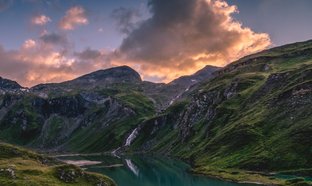 Área de Grossglockner Retiros y Viajes