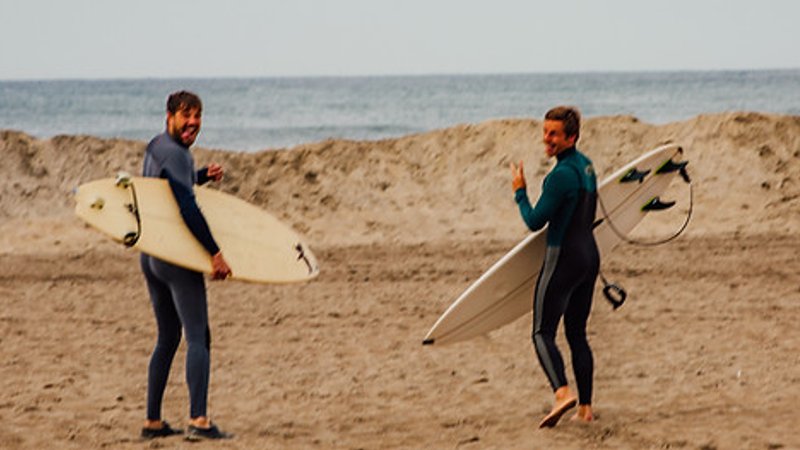 8 Day Surfer Pack Glamping Surf Camp in Naujac-sur-Mer, South West France
