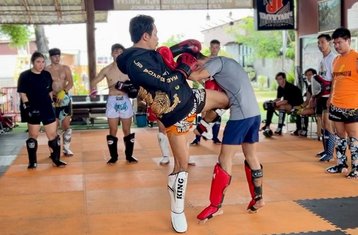 7 jours en stage intensif d'authentique muay thaï et remise en forme à Phitsanulok, Thaïlande