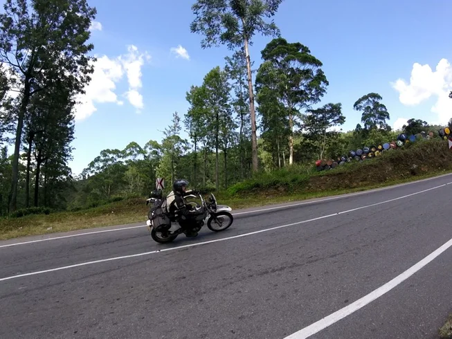 9 Day Sri Lanka Highlights Adventure Guided Loop Motorcycle Tour photo 6
