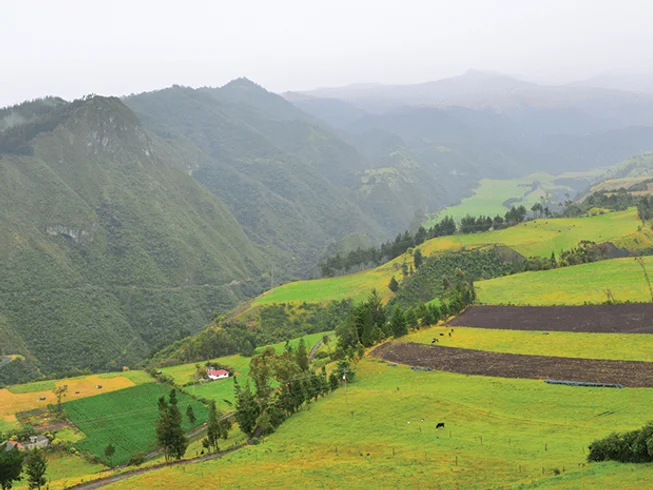 5 Day Hot and Cold Guided Motorcycle Tour in Ecuador photo 5