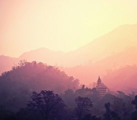 4 Tage Erwachen im Himalaya Yoga Retreat mit Meditation und Klangheilung in Rishikesh, Indien - Photo 4
