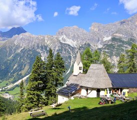 4 días de retiro de yoga Bergmomente en Austria: yoga y senderismo en Trins, Tirol - Photo 4