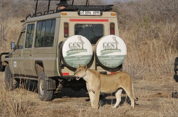 3-Daagse Selous Game Reserve Wandel- en Bootsafari in Tanzania