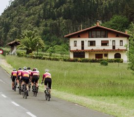 6 Tage Frauen-Rad-, Yoga-, Wander- und Wellness-Retreat im Baskenland, Spanien - Photo 2