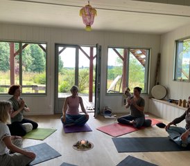 3 jours en stage de yoga en pleine nature en Normandie, France - Photo 3