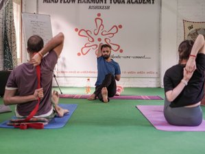 12 días de formación de Yin y Yoga Nidra de 100 horas en Rishikesh, India