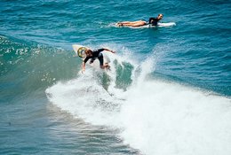 8-Daagse Pura Vida op z’n Best Surfkamp voor Alle Niveaus en Yoga Retreat in Playa Avellanas, Costa Rica