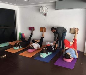 13 jours en stage de formation de professeur de yoga 100 heures pour débutants à Rishikesh, Inde - Photo 2