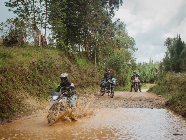 6 Day Hidden Emerald Circuit: Guided Mixed-terrain Motorcycle Tour in Colombia photo 10