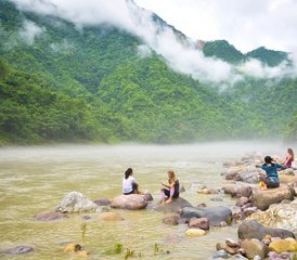 25 jours-200h en formation de professeur de yoga hatha, ashtanga, vinyasa, ayurvéda et méditation à Rishikesh, Inde - Photo 4