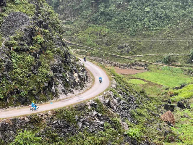 14 Day Amazing Motorbike Tour To from Northwest to Northeast of Vietnam photo 10