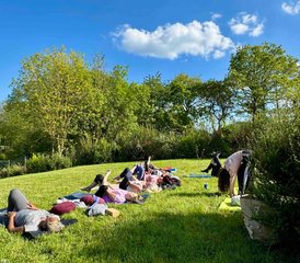 3 Jours Stage Yoga en Forêt avec Cynthia, en cabane insolite proche Fontainebleau, France - Photo 3