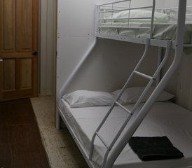 5 días de bootcamp privado de surf y alojamiento para amigos y familia en el paraíso de Port Vila, Vanuatu - Photo 3