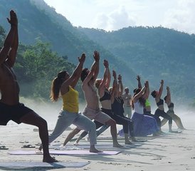 1128 jours en formation de professeur de yoga avancé 300 h à Rishikesh, Inde - Photo 1