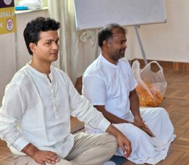 115 jours en retraite de yoga approfondie à Fonollosa, Espagne avec des professeurs d'Inde - Photo 1