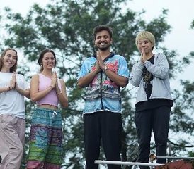 24 días de formación de yoga en vivo, respira y enseña de 200 horas en Rishikesh, India - Photo 5