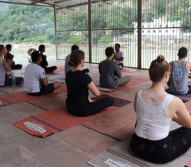 28 jours en retraite de traitement Panchakarma ayurvédique et yoga à Rishikesh, Inde - Photo 3