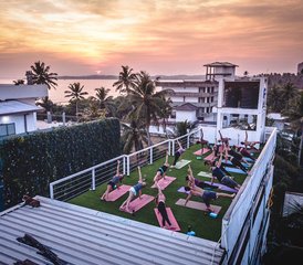 108-Daagse Yoga- en Surfkamp Retreat in Weligama, Sri Lanka - Photo 1