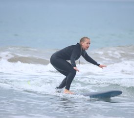 7 jours en stage de surf et yoga pour débutant à Tamraght, baie de Taghazout, Maroc - Photo 3