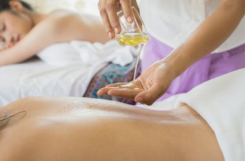 4 Tage Flitterwochen Paarreise Wellness Spa Yoga Urlaub in Tabanan, Bali, Indonesien