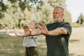 Tai Chi und Yoga Retreats und Reisen