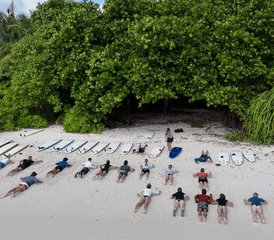 8 días de estancia y aprendizaje de surf en Thimarafushi, Maldivas para principiantes - Photo 5