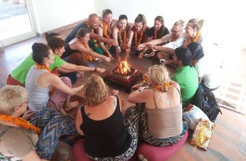 7 Day Meditation and Yoga Retreat in Rishikesh, India