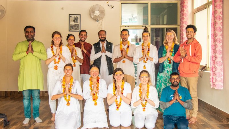 12 jours-100h en formation de professeur de kundalini yoga à Rishikesh, Inde