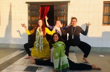 8 Tage Göttin Reise Yin und Restorative Yoga Retreat mit Meditation Rishikesh, Indien