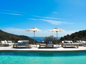 8 Tage Flexibles Sommer Retreat mit Privatem Boutique Zimmer oder Cottage, Pool und Spa mit Meerblick auf Sardinien