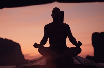 8 Day Mind Balance and Self-love Luxury Wellness Retreat in Phuket, Thailand with Energy Alignment
