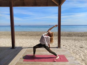 4 Day "Oh My Gut!" Private Bespoke 1:1 Yoga and Nutrition Wellness Holiday in Ibiza, Spain