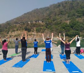 525-daagse 200-uur Ashtanga yoga docentenopleiding aan de rivier in Rishikesh, India - Photo 1