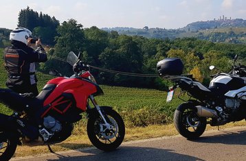 2 Day Cities of Tuscany Guided Motorcycle Tour