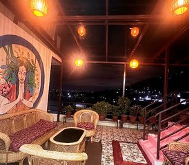 10 días de retiro de yoga, senderismo, sanación con sonido y detox cerca de Katmandú, Nepal - Photo 4