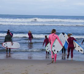 3 jours en stage de surf sur les vagues magnifiques à Esmoriz, Portugal - Photo 2